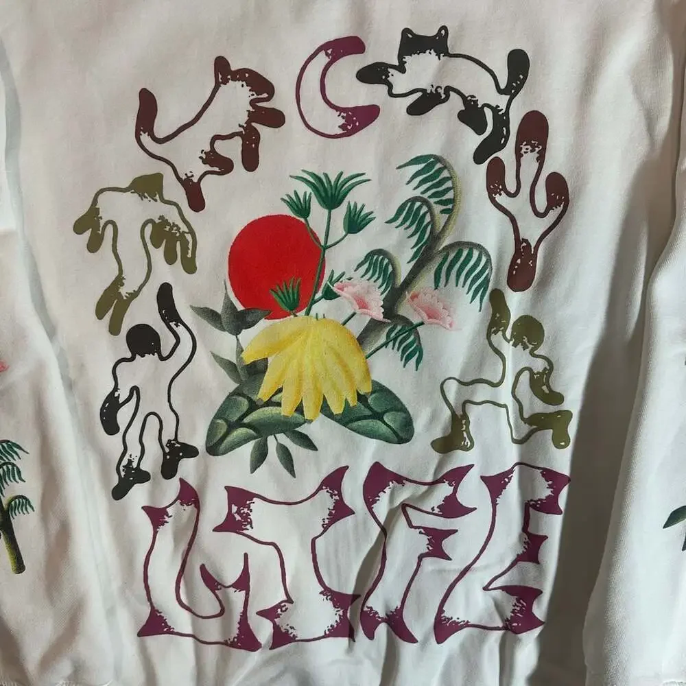 Market white crewneck